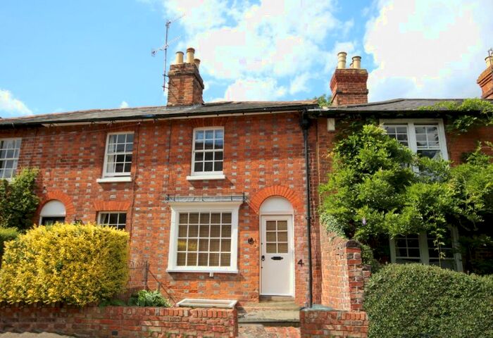 2 Bedroom Terraced House To Rent In Greys Hill, Henley-on-Thames, RG9