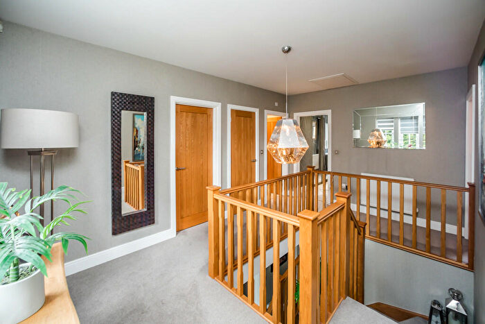 4 Bedroom Detached House For Sale In St. Johns View, Northowram, Halifax, HX3