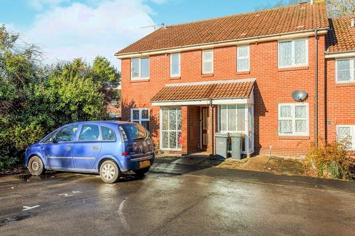 1 Bedroom Flat To Rent In Arragon Court, Waterlooville, Hampshire, PO7