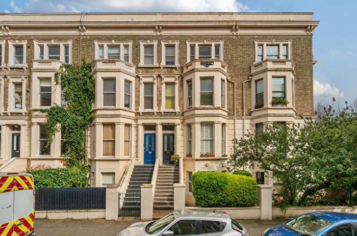 2 Bedroom Apartment For Sale In Winchester Road, London, NW3