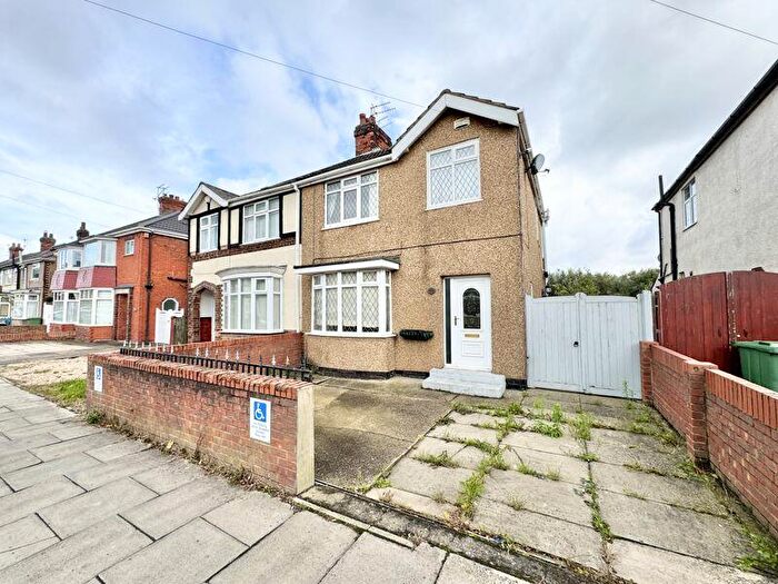 3 Bedroom Semi-Detached House To Rent In Chelmsford Avenue, Grimsby, DN34