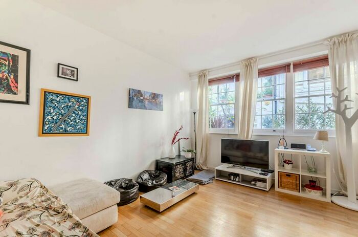 2 Bedroom Property To Rent In Stanhope Mews South, South Kensington, London, SW7