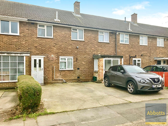 3 Bedroom House To Rent In Barstable East, Basildon, SS14