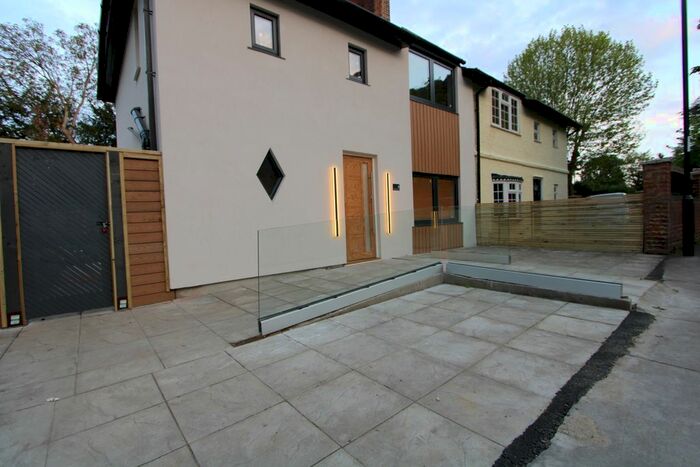 4 Bedroom Terraced House To Rent In Buckingham Avenue, Norbury, CR7