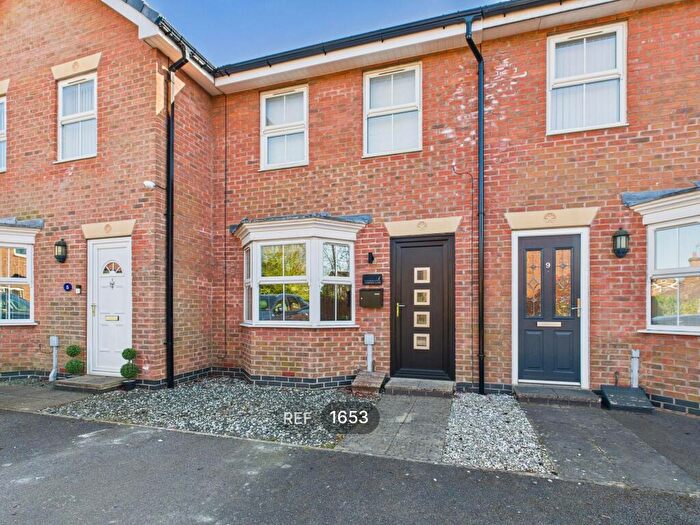 2 Bedroom Property To Rent In Fair View Close, Gilberdyke, Brough, HU15