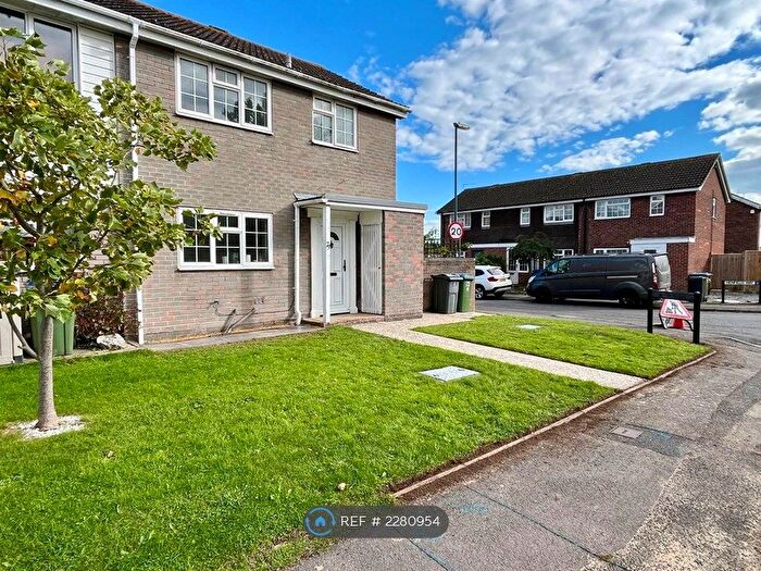 3 Bedroom End Of Terrace House To Rent In Flansham Park, Bognor Regis, PO22