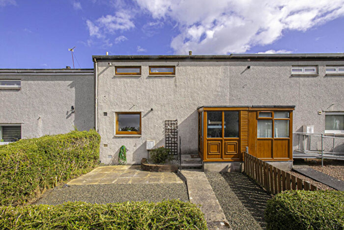 2 Bedroom Terraced House For Sale In Lorne Court, Glenrothes, KY6