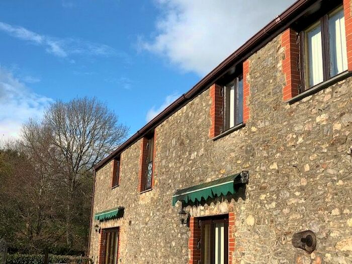 1 Bedroom Barn Conversion To Rent In Long Road, Paignton, TQ4