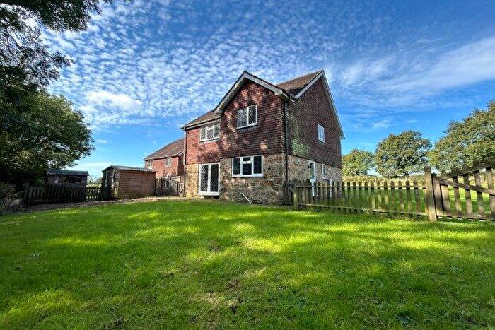 4 Bedroom Detached House To Rent In Dewlands Hill, Crowborough, TN6