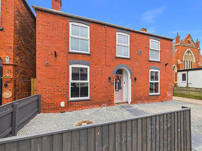 5 Bedroom Detached House For Sale In Victoria Road, Mablethorpe, LN12