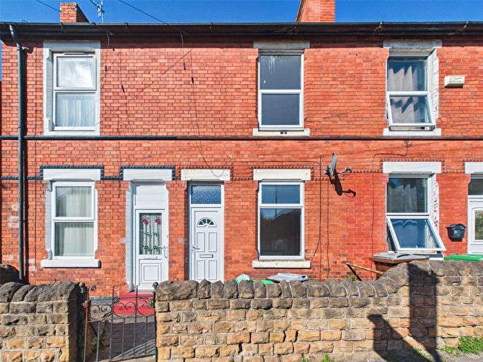 3 Bedroom Terraced House For Sale In St. Albans Road, Nottingham, Nottinghamshire, NG6