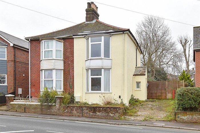 3 Bedroom Semi Detached House For Sale In Fairlee Road, Newport, Isle Of Wight, PO30