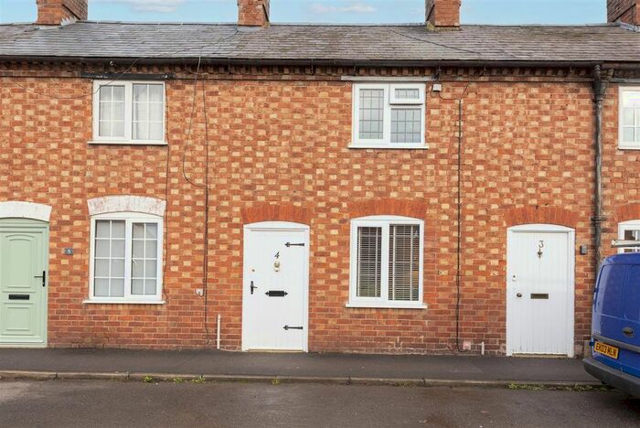 2 Bedroom Cottage To Rent In Church Road, Long Itchington, Southam, CV47