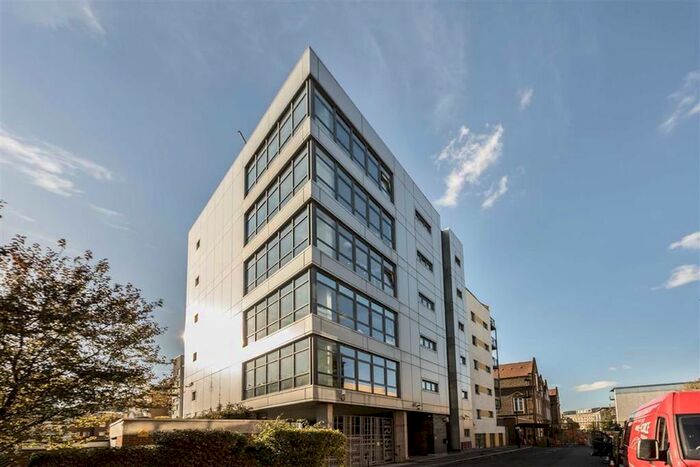 2 Bedroom Flat To Rent In Lant Street, London SE1