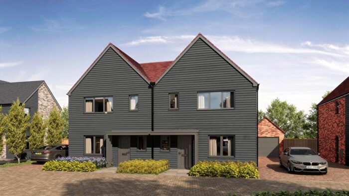 3 Bedroom Semi Detached House For Sale In Fourfields, Rosedale Way, Cheshunt, EN7