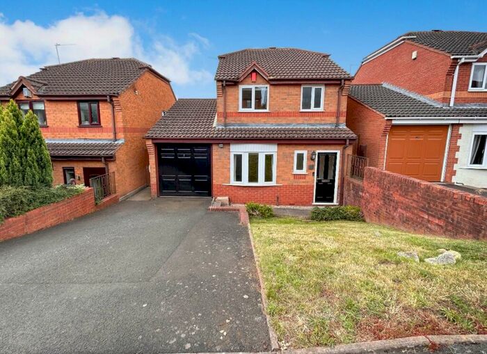 3 Bedroom Detached House To Rent In Highview Drive, Kingswinford, DY6