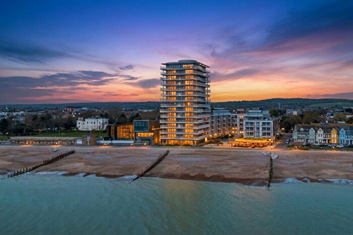 2 Bedroom Flat For Sale In Brighton Road, Worthing, BN11