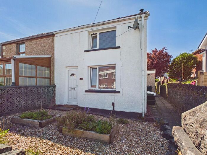 2 Bedroom Semi-Detached House For Sale In Queens Road, Skewen, Neath, SA10