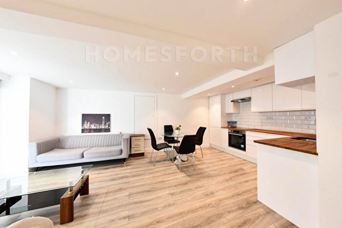 4 Bedroom Flat To Rent In Smithy Street, Whitechapel, E1