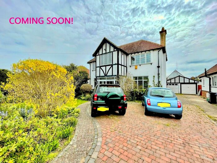 4 Bedroom Detached House For Sale In Lancaster Road, GoringBySea