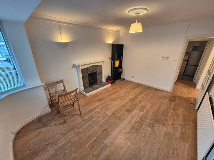 2 Bedroom Flat To Rent In Greenford Road, Greenford, UB6