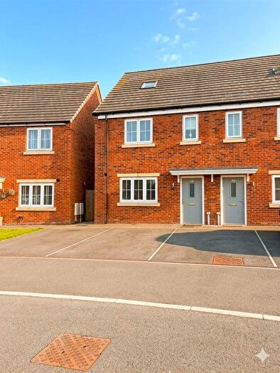 4 Bedroom Property For Sale In Willow Brook, Daventry, NN11