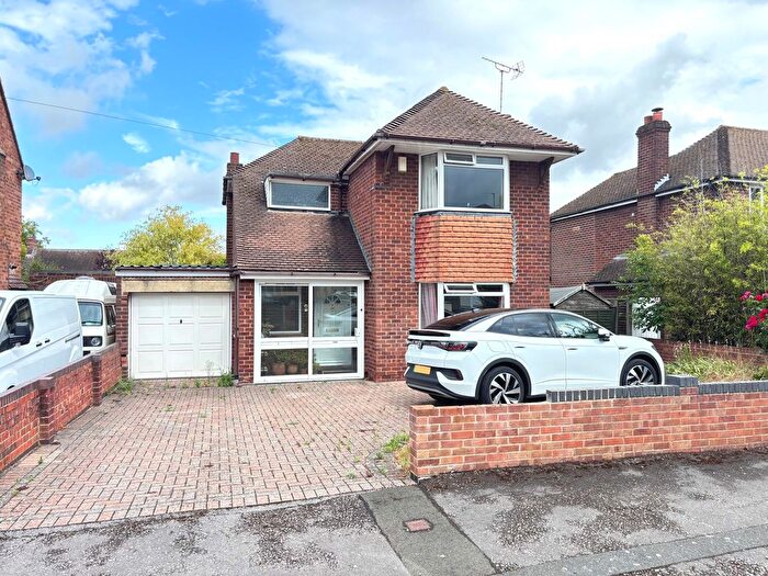 3 Bedroom Detached House For Sale In Lansdown Road, Gloucester, GL1