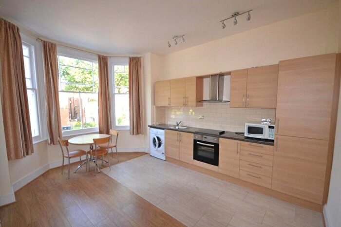 3 Bedroom Flat To Rent In Harvist Road, London, NW6