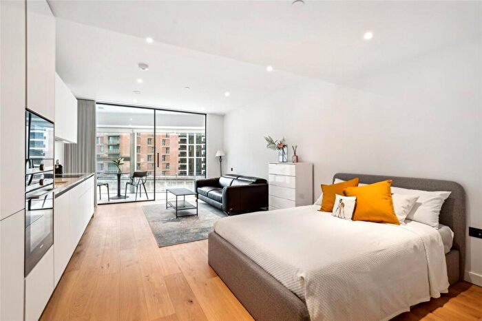 1 Bedroom Apartment To Rent In Electric Boulevard, London, SW11