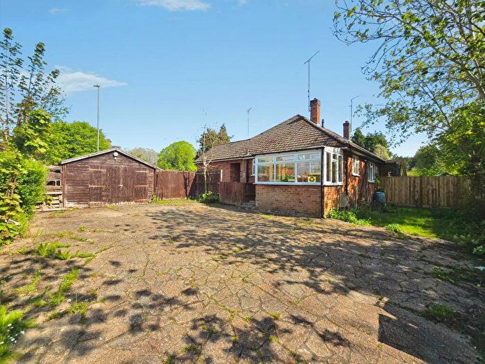 2 Bedroom Bungalow For Sale In Vale Road, Ash Vale, Surrey, GU12