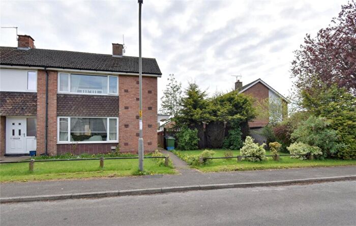 2 Bedroom End Of Terrace House For Sale In Oak Grove, Northallerton, North Yorkshire, DL6