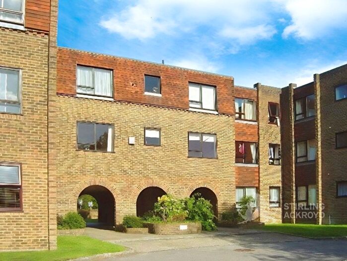 1 Bedroom Flat To Rent In Mulberry Court, Guildford, Surrey, GU4