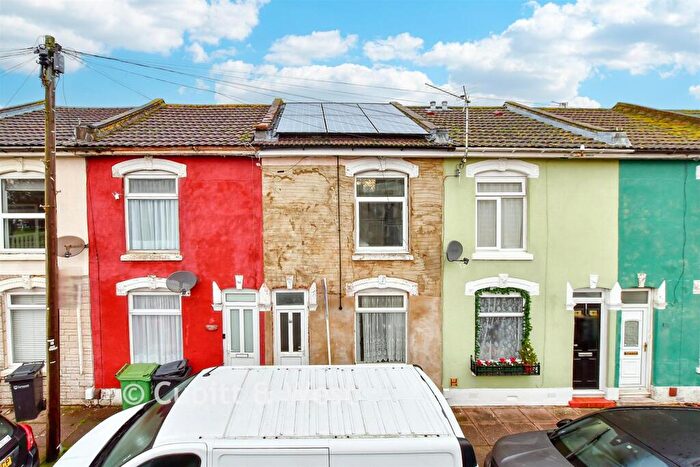 2 Bedroom Terraced House For Sale In Washington Road, Portsmouth, Hampshire, PO2