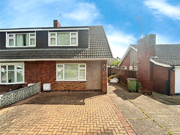 3 Bedroom Semi-Detached House To Rent In Seaton Road, Wigston, Leicestershire, LE18