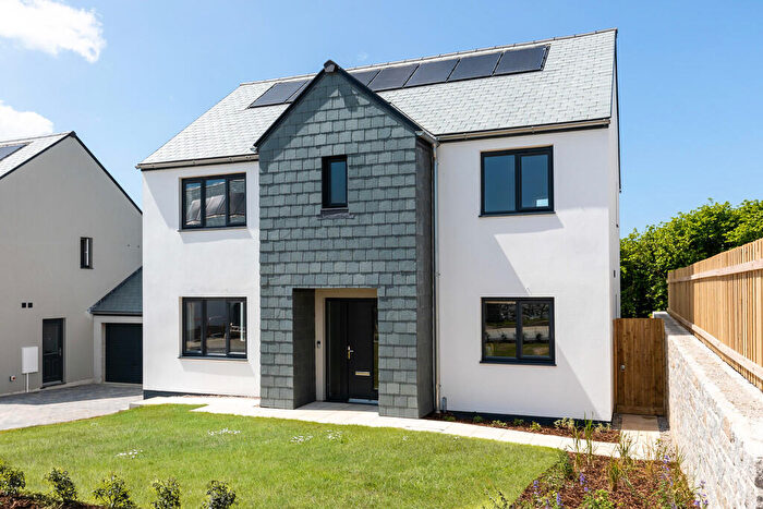 4 Bedroom Detached House For Sale In Upton Green, Lynstone, Bude, EX23