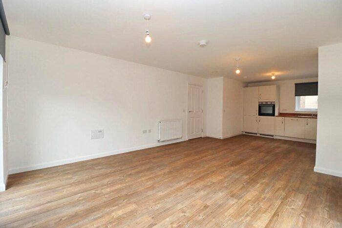 2 Bedroom End Of Terrace House To Rent In Kilpatrick Grove, Edinburgh, EH6