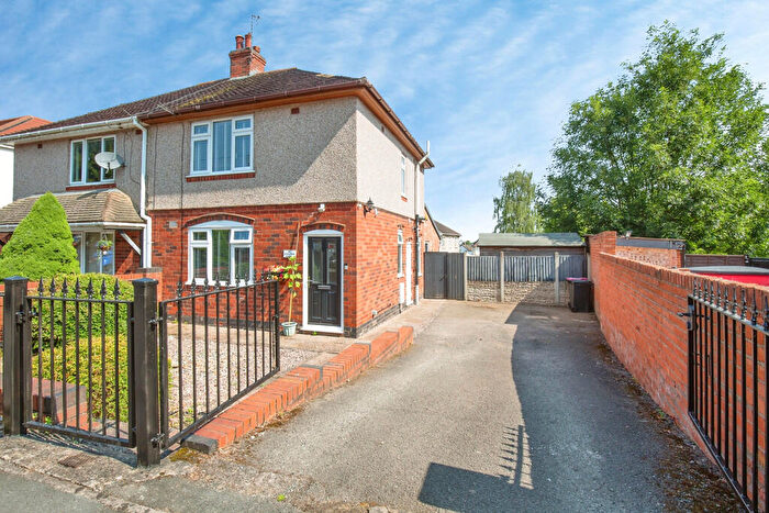 2 Bedroom Semi-Detached House For Sale In Stratford Avenue, Atherstone, CV9