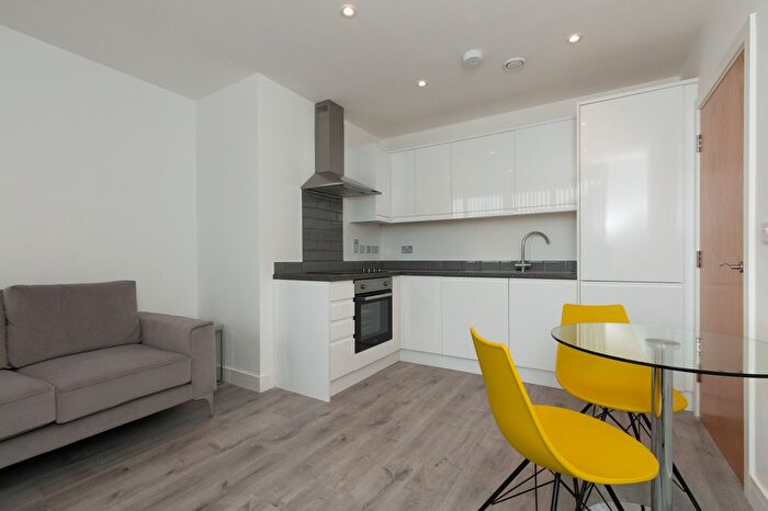 1 Bedroom Flat To Rent In New Street, Basingstoke, RG21