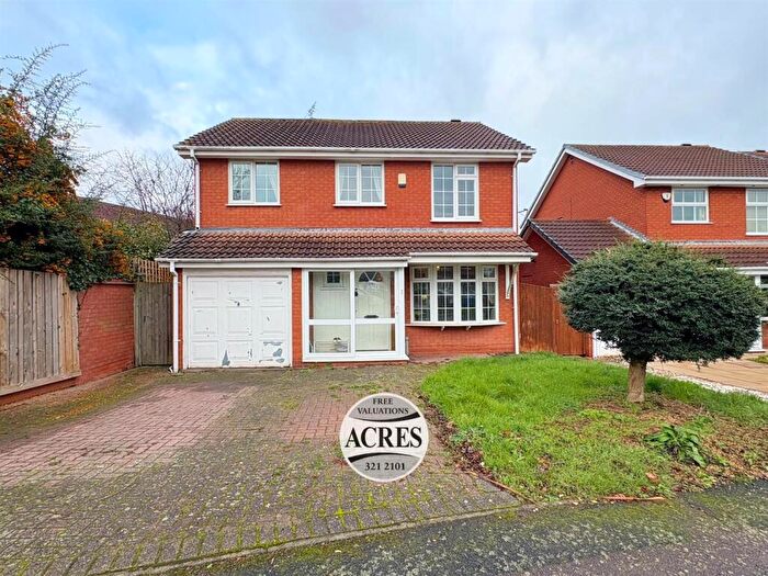4 Bedroom Detached House For Sale In Blakemore Drive, Sutton Coldfield, B75