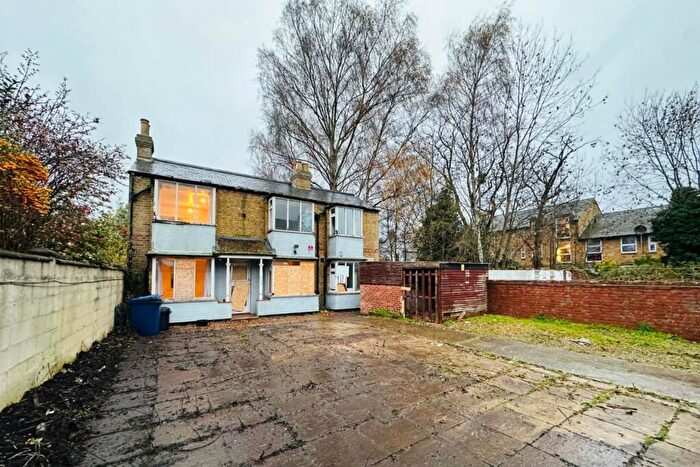 3 Bedroom Detached House For Sale In Abingdon Road, Oxford, OX1