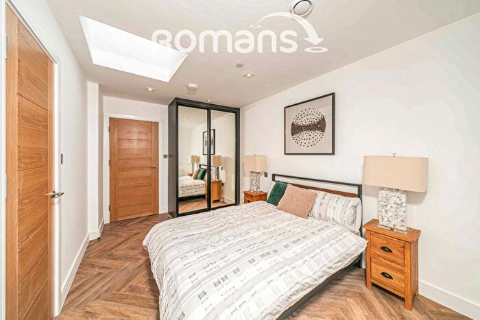 2 Bedroom Flat To Rent In Market Place, Reading, Berkshire, RG1