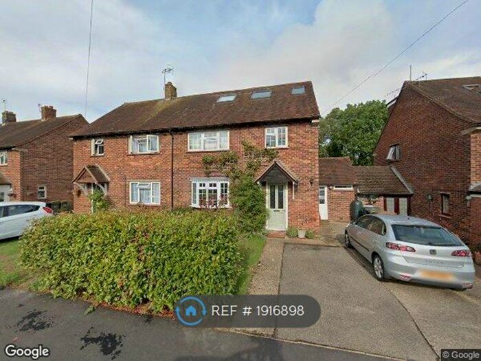 4 Bedroom Semi-Detached House To Rent In Banders Rise, Guildford, GU1
