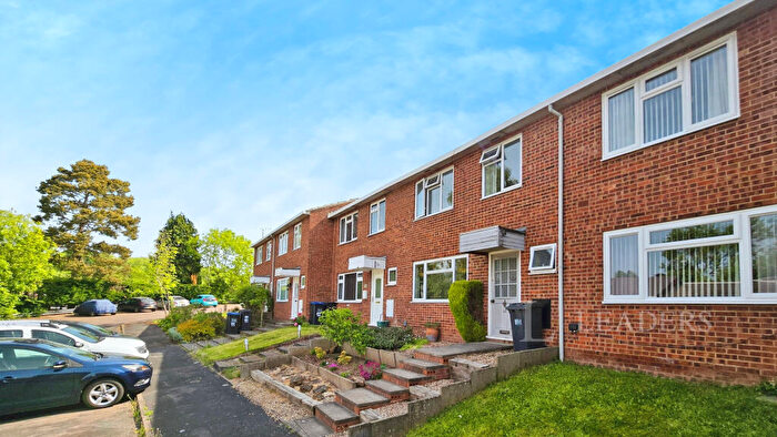 3 Bedroom Terraced House To Rent In Churchill Avenue, Kenilworth, CV8