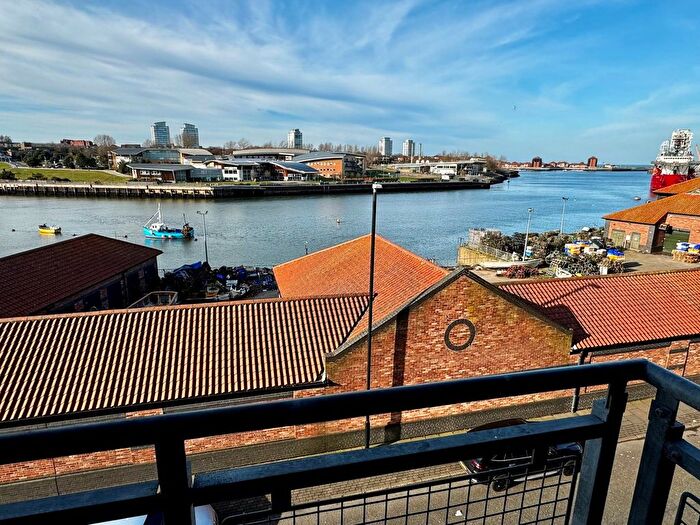 2 Bedroom Flat To Rent In River View, Low Street, Sunderland, SR1