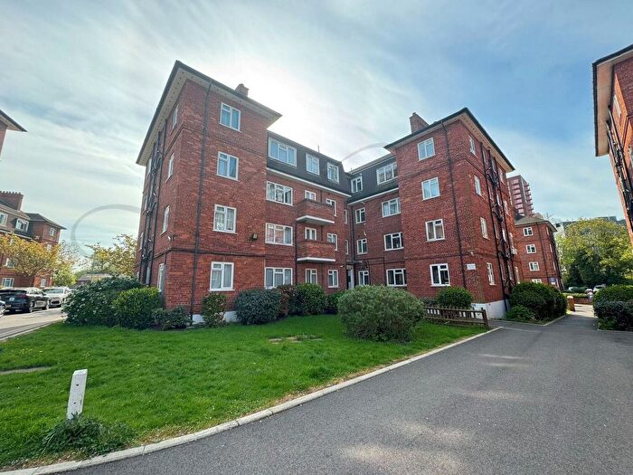 2 Bedroom Flat To Rent In Empire Court, Wembley, HA9