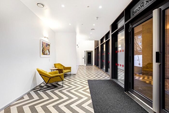 1 Bedroom Flat To Rent In Kindred House, Scarbrook Road, Surrey, CR0