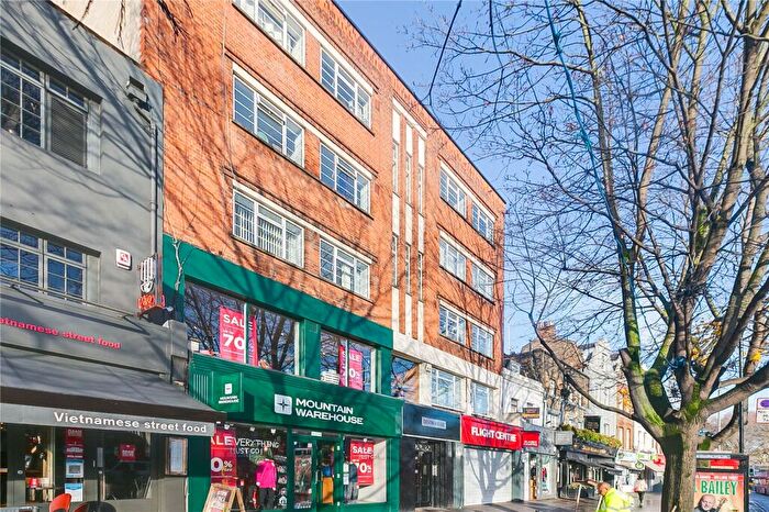 2 Bedroom Flat To Rent In Devon House, - Upper Street, N1