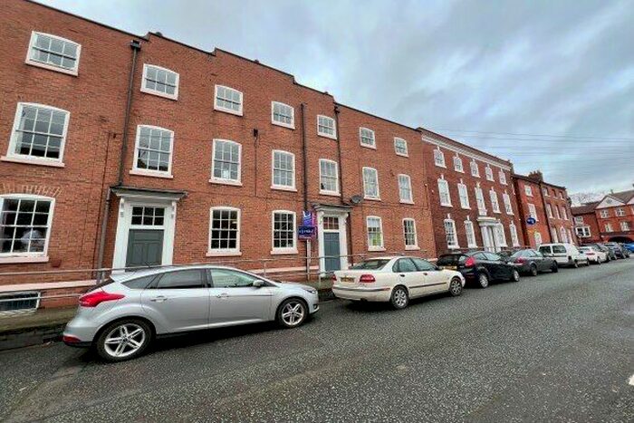 2 Bedroom Flat To Rent In Bath Road, Worcester, WR5