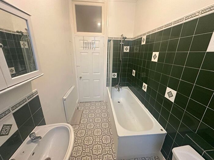 2 Bedroom Terraced House To Rent In Latymer Road, Edmonton, N9