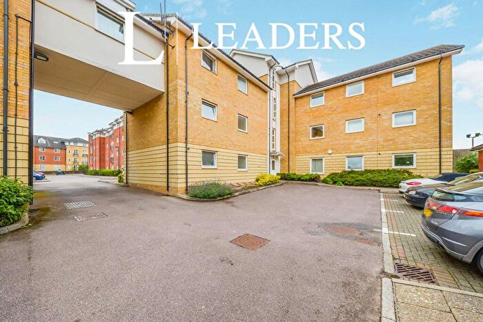 2 Bedroom Apartment To Rent In Bakers Close, AL1